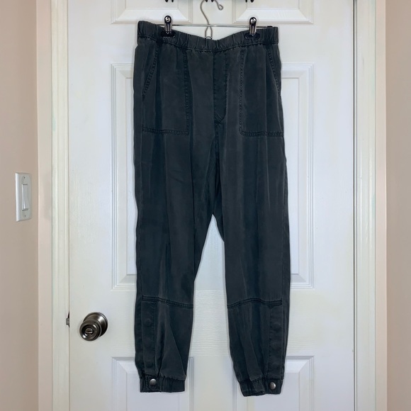 Olive / Grey Tone American Eagle Pants